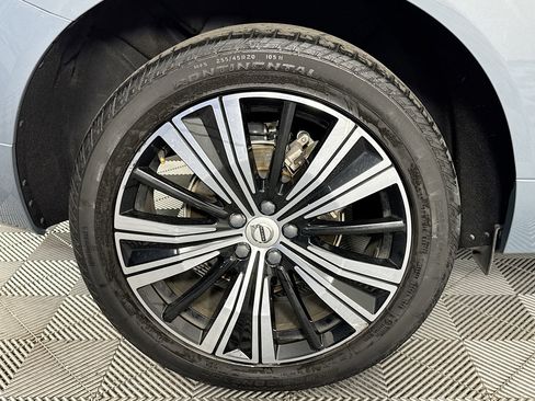 Used 2022 Volvo XC60 B5 Inscription w/ Advanced Package image 32