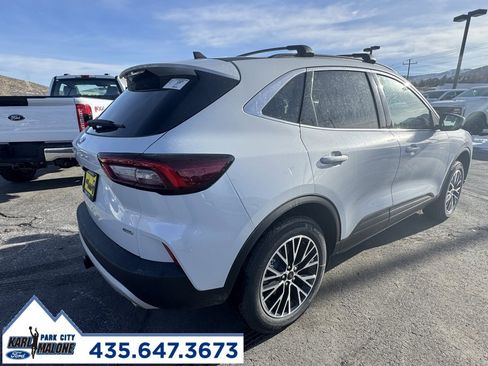 New 2026 Ford Escape SE w/ Class II Trailer Tow Package image 3