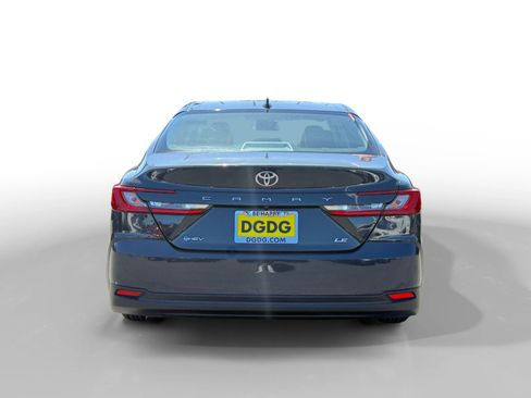 Used 2025 Toyota Camry LE FWD image 4