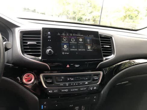 Used 2019 Honda Pilot Elite image 25