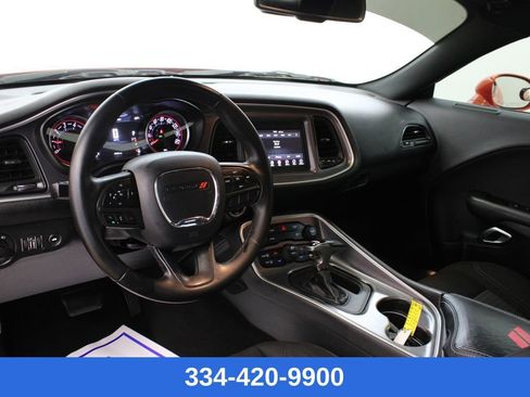 Used 2020 Dodge Challenger SXT image 14