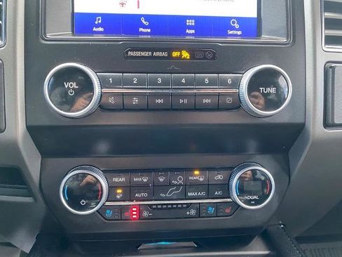 Certified 2021 Ford Expedition XLT image 22