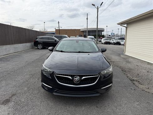 Used 2019 Buick Regal Preferred w/ Sights and Sounds Package image 4