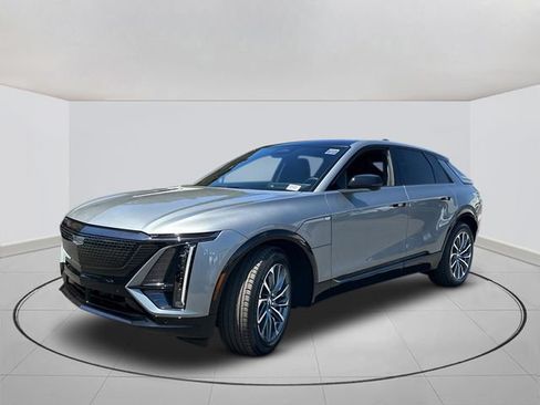 New 2026 Cadillac Lyriq Sport AWD/4WD image 10