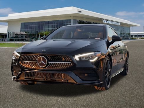 Used 2023 Mercedes-Benz CLA 250 image 4