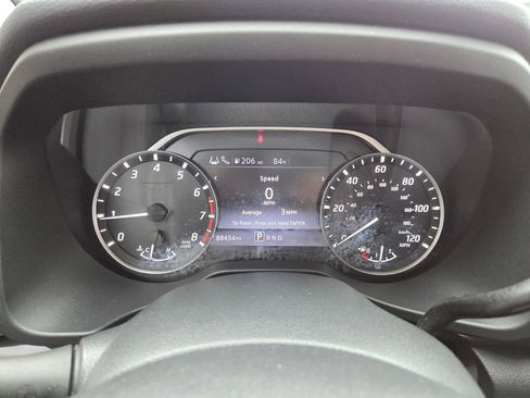 Used 2021 Nissan Titan SV RWD image 28