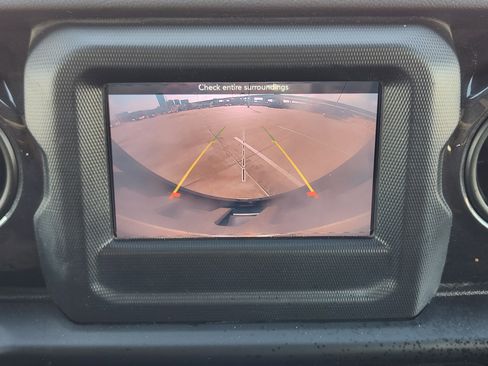 Used 2020 Jeep Wrangler Unlimited Sport image 18