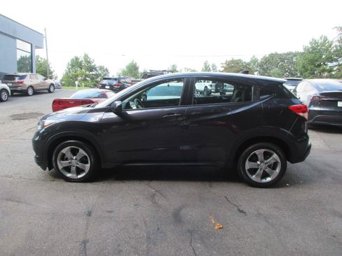 Used 2018 Honda HR-V LX image 8