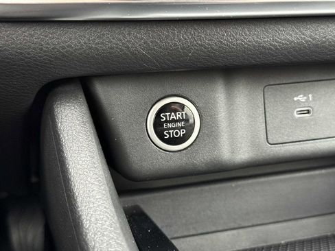 Used 2023 Nissan Rogue SV AWD/4WD image 14