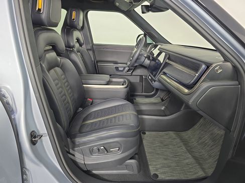 Used 2024 Rivian R1T Adventure image 23