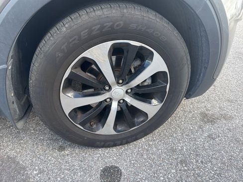 Used 2016 Kia Sorento EX w/ EX Touring Package image 7