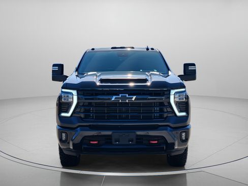 Used 2026 Chevrolet Silverado 2500 LTZ w/ Trail Boss Package AWD/4WD image 6