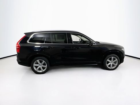 Used 2023 Volvo XC90 B5 Core AWD/4WD image 4