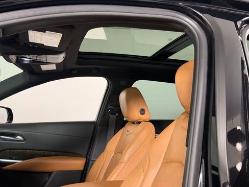 Used 2023 Cadillac XT4 Premium Luxury image 27