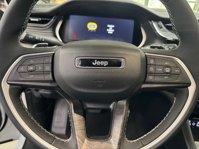New 2027 Jeep Grand Cherokee L Limited AWD/4WD image 23