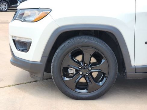 Used 2021 Jeep Compass Latitude w/ Sun and Sound Group FWD image 10
