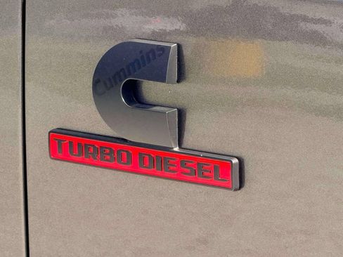 New 2026 RAM 2500 Laramie AWD/4WD image 10