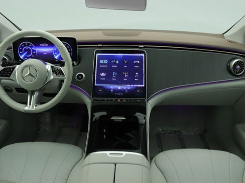 Certified 2023 Mercedes-Benz EQE 350+ Sedan image 7
