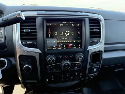 Used 2018 RAM 2500 Big Horn w/ Harvest Edition image 15