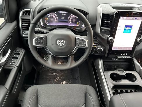 New 2026 RAM 1500 4x4 Crew Cab image 15
