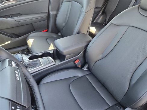 New 2026 Kia Sportage EX image 19