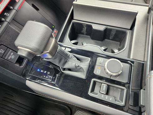 Used 2026 Toyota Sequoia Capstone AWD/4WD image 19