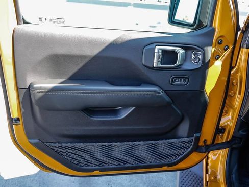 New 2026 Jeep Wrangler Unlimited Sahara AWD/4WD image 25