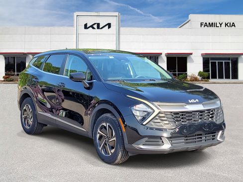 Used 2023 Kia Sportage LX AWD/4WD image 1