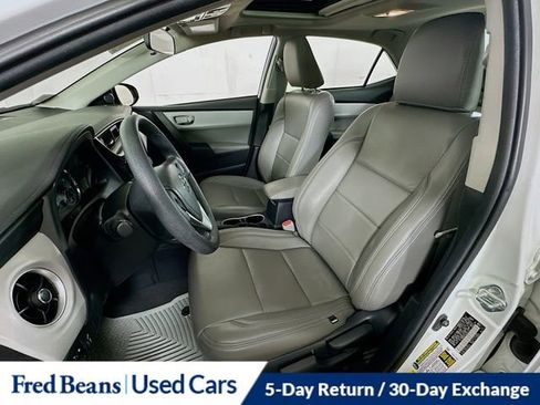 Used 2017 Toyota Corolla LE w/ LE Premium Package w/Moonroof image 21