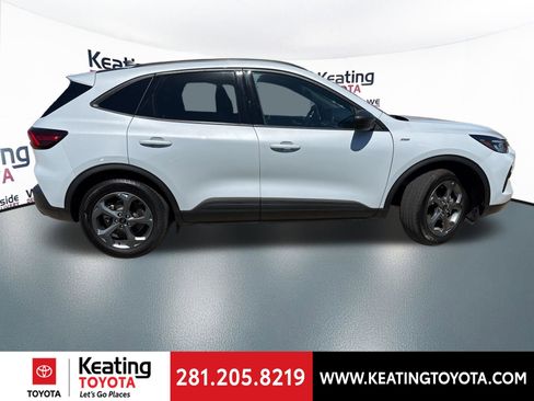 Used 2025 Ford Escape ST-Line image 8