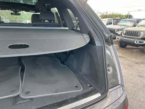 Used 2025 Audi Q7 3.0T Premium Plus image 32