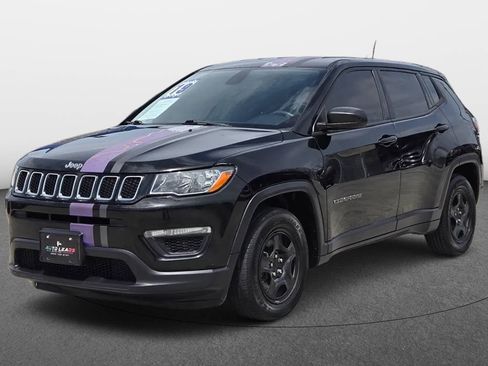 Used 2019 Jeep Compass Sport w/ Tech Group FWD image 1