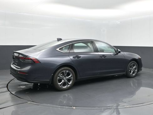 Used 2023 Honda Accord EX image 8