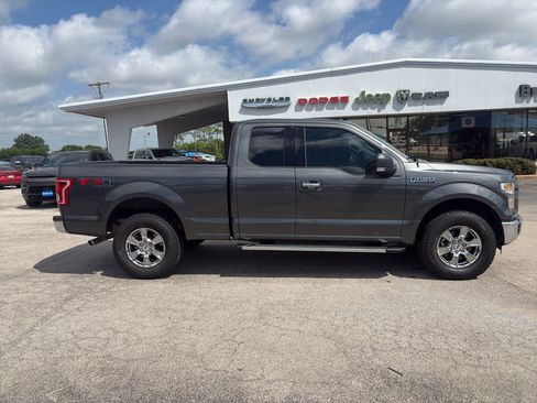 Used 2016 Ford F150 XLT w/ Equipment Group 302A Luxury AWD/4WD image 4
