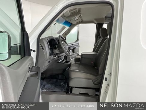 Used 2021 Nissan NV 2500 SV w/ Navigation Package RWD image 12