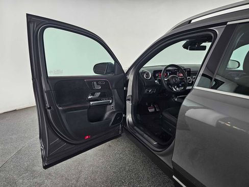 Certified 2025 Mercedes-Benz GLB 35 AMG 4MATIC image 20