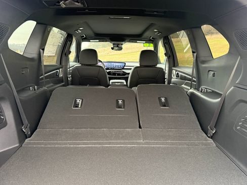 New 2026 Buick Enclave Avenir w/ Super Cruise Package image 11