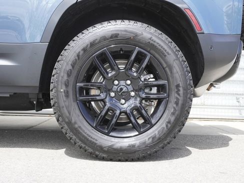 New 2026 Land Rover Defender 110 S image 35