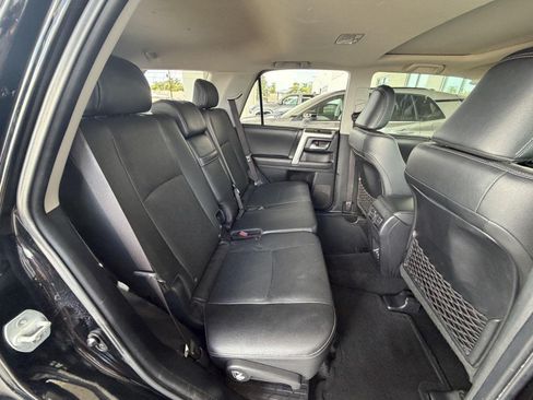 Used 2020 Toyota 4Runner Limited AWD/4WD image 23