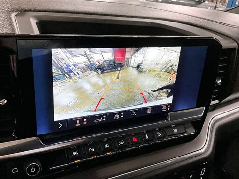 Used 2025 Chevrolet Silverado 1500 High Country w/ Z71 Off-Road Package image 27