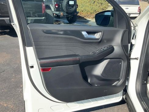 New 2025 Ford Escape ST-Line w/ Equipment Group 301A image 17