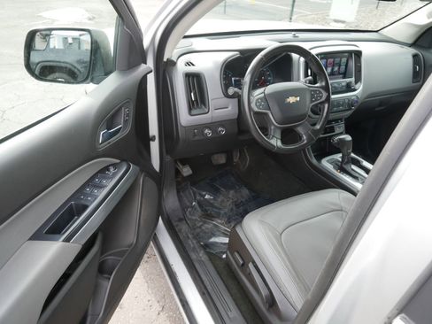 Used 2016 Chevrolet Colorado LT w/ Luxury Package, Chrome image 10