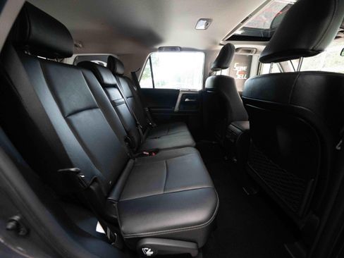 Used 2024 Toyota 4Runner Limited AWD/4WD image 25