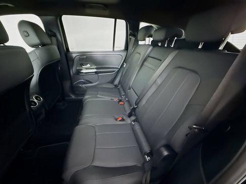 Used 2026 Mercedes-Benz GLB 250 4MATIC image 26