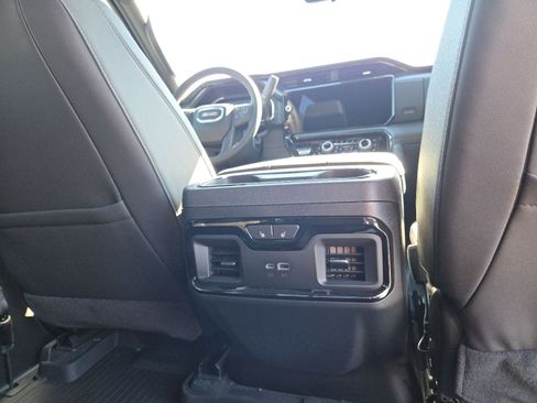 New 2026 GMC Sierra 2500 AT4 w/ AT4 Premium Plus Package image 32