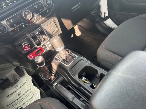 Used 2023 Jeep Wrangler Unlimited Rubicon image 26