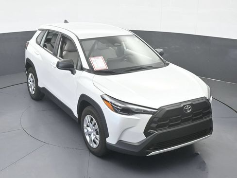 Used 2026 Toyota Corolla Cross L FWD image 52