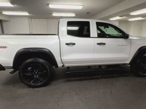 Used 2025 Chevrolet Colorado Trail Boss AWD/4WD image 9
