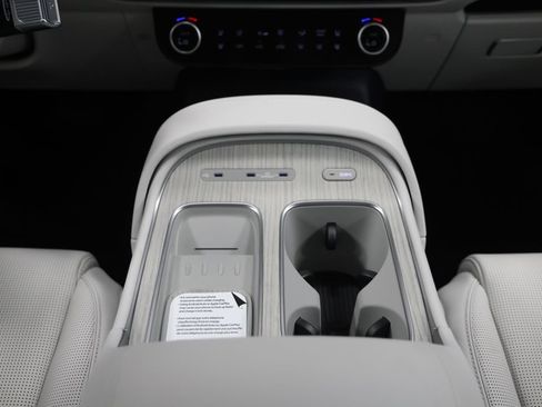 New 2026 Hyundai Palisade Calligraphy FWD image 38