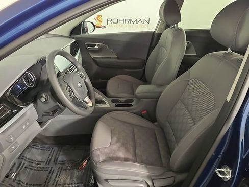 Used 2020 Kia Niro LX image 19